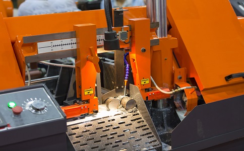 临湘龙门带锯床具备哪些优点？